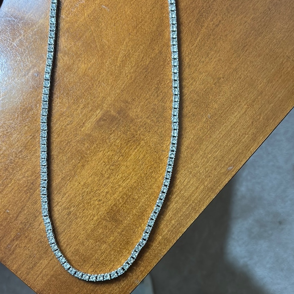 Elegant Silver Necklace